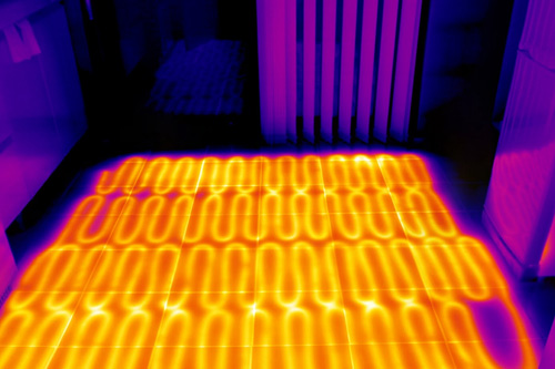 Thermal image of electric underfloor heating